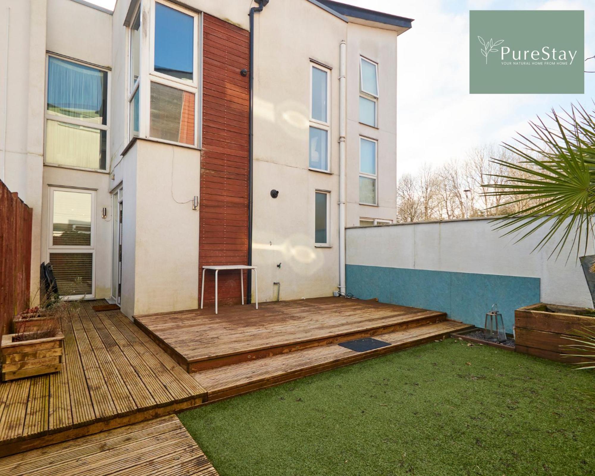 Superb House Manchester Near Etihad With Free Parking Sleeps 8 外观 照片
