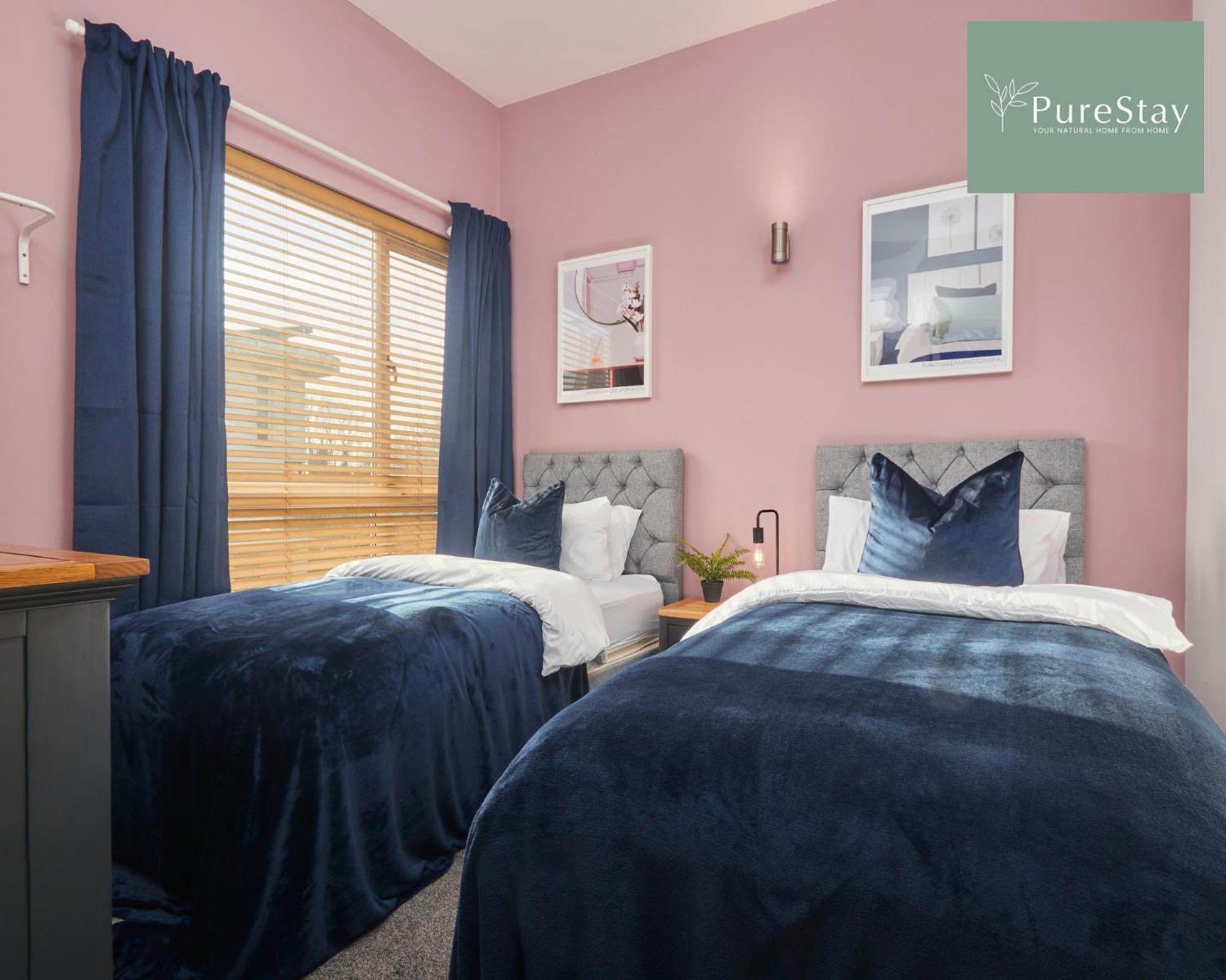 Superb House Manchester Near Etihad With Free Parking Sleeps 8 外观 照片