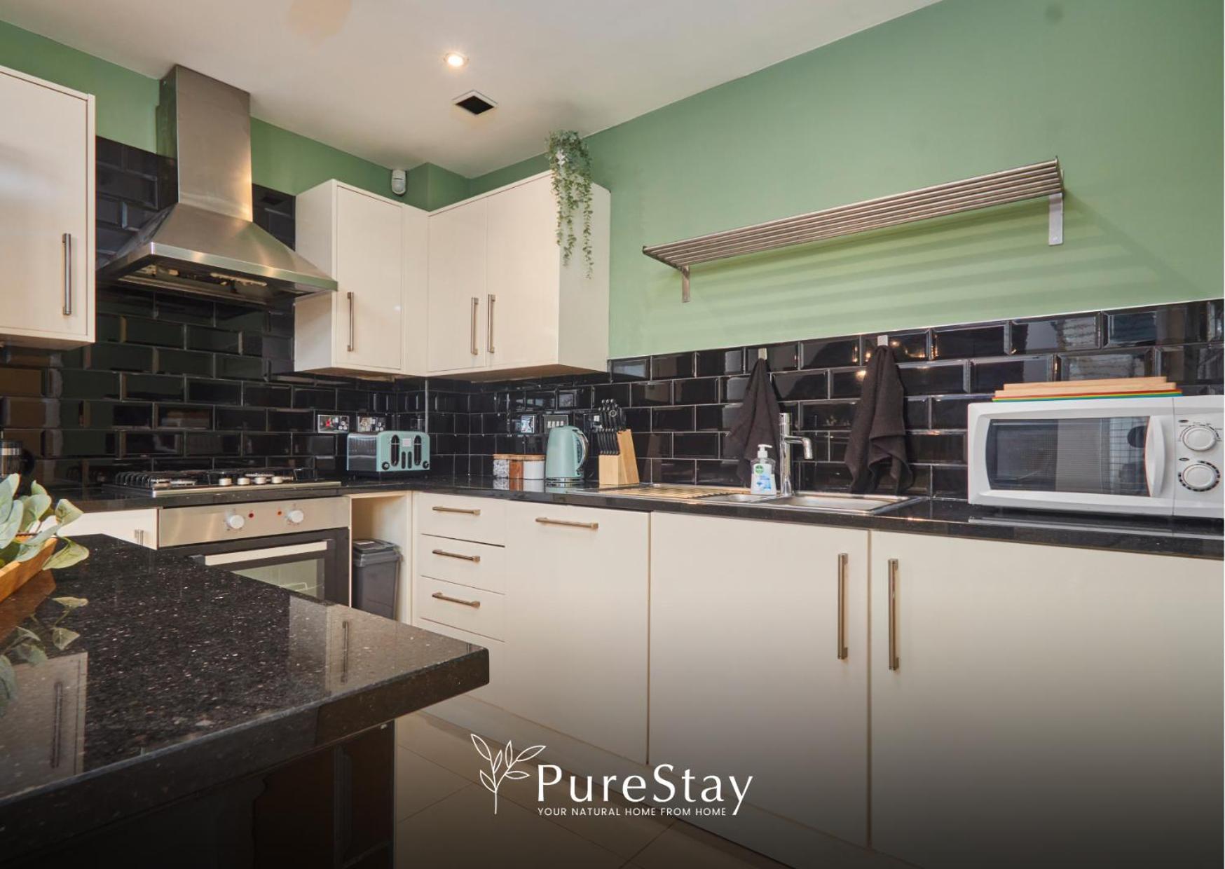 Superb House Manchester Near Etihad With Free Parking Sleeps 8 外观 照片